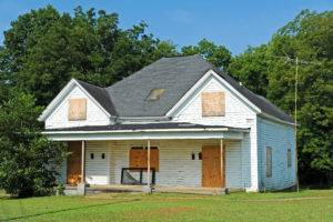 Abandoned House ugly-house-buyer