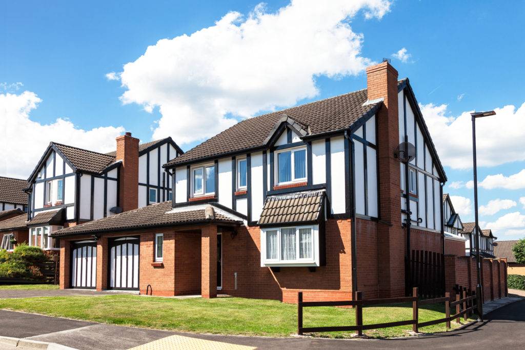 English Luxury luxury-house-sell